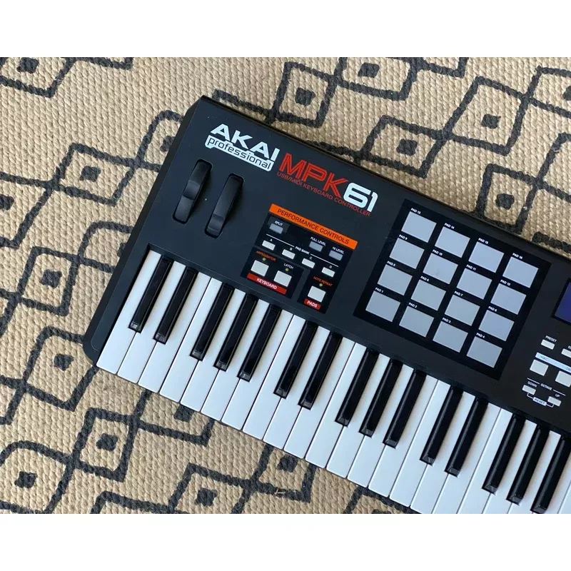 Akai MPK 61