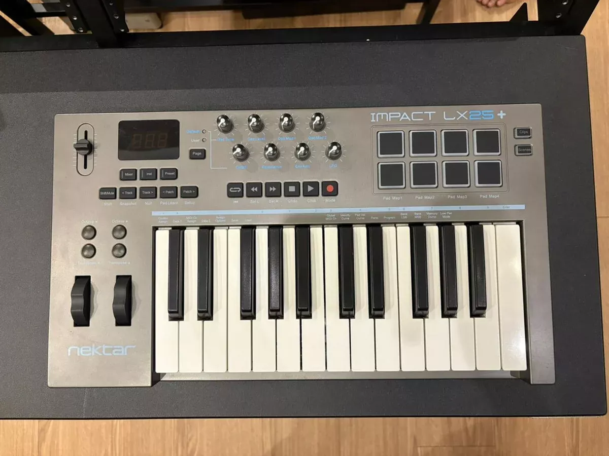 B STOCK (BS-467) Nektar Impact LX25+ 25 Key Synth Action Keys Keyboard Controller