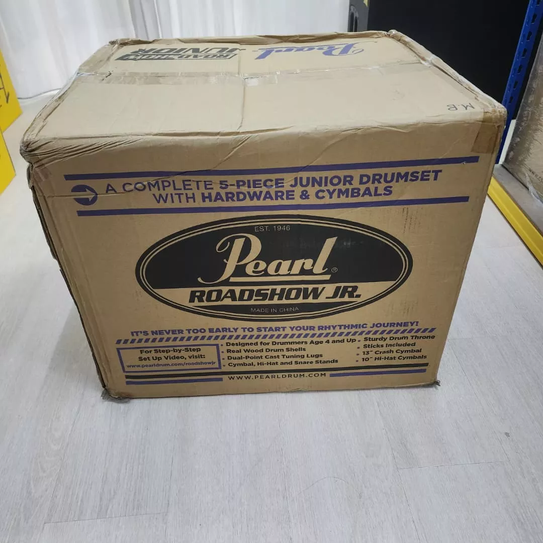 B STOCK (BS-500) Pearl Roadshow Junior 5-piece Complete Drum Set with Cymbals and Hardware - Jet Black