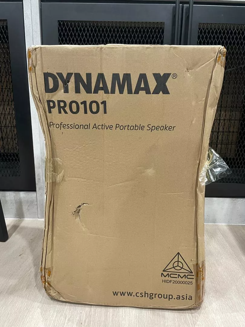 B STOCK (BS-598) Dynamax PRO101CF 10″ Active Speaker with USB, Bluetooth, 1 Handheld Microphone and 1 Clip Mic