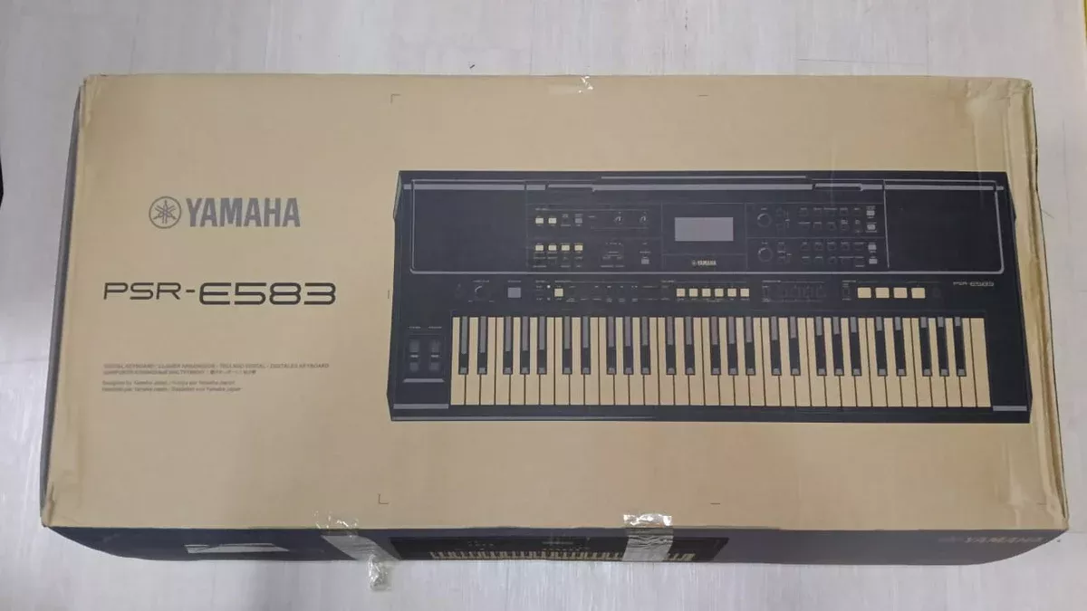 B STOCK (BS-661) Yamaha PSR-E583 61-Keys Portable Keyboard