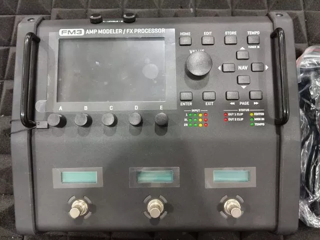 B STOCK (BS-713) Fractal Audio Fm3 Amp Modeler/Multi-Fx