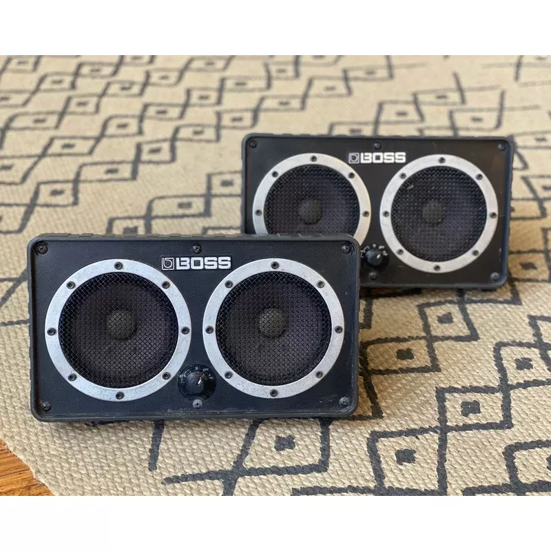 BOSS MS-100 Monitor Speakers