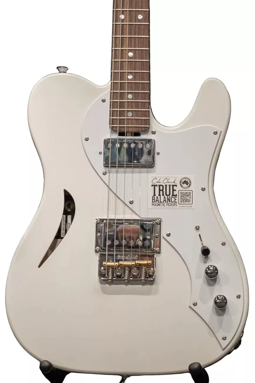 Cole Clark Culprit 3, HH, White Pickguard in White