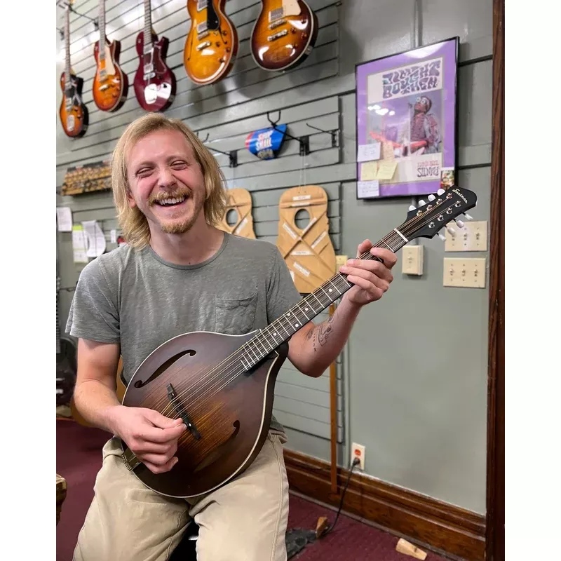Eastman MDO305 Classic Octave Mandolin & Gigbag