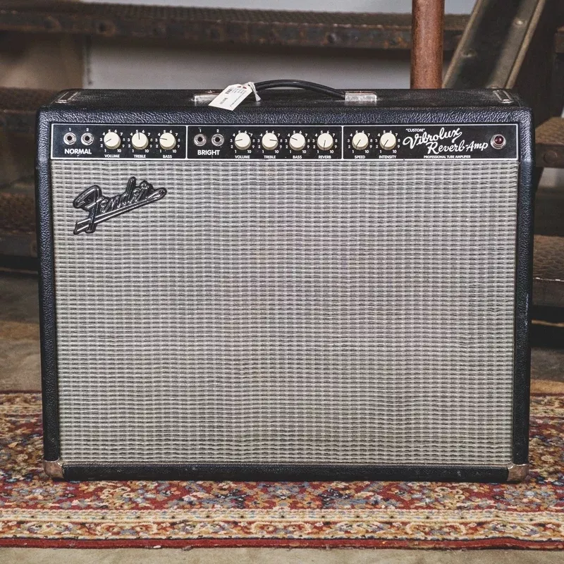 Fender 2010 Custom Vibrolux Reverb – Used