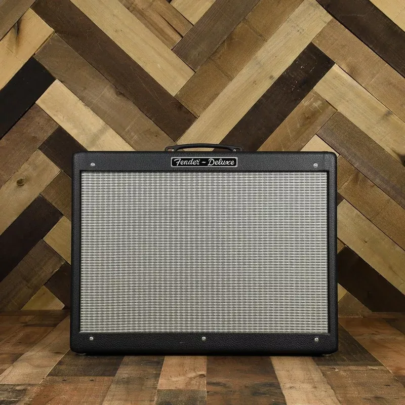 Fender HR Deluxe With Legend – Used