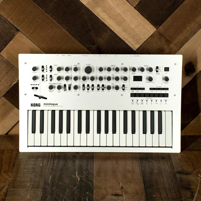 Korg Minilogue 4 Voice Analog Polyphonic Synthesizer – Used