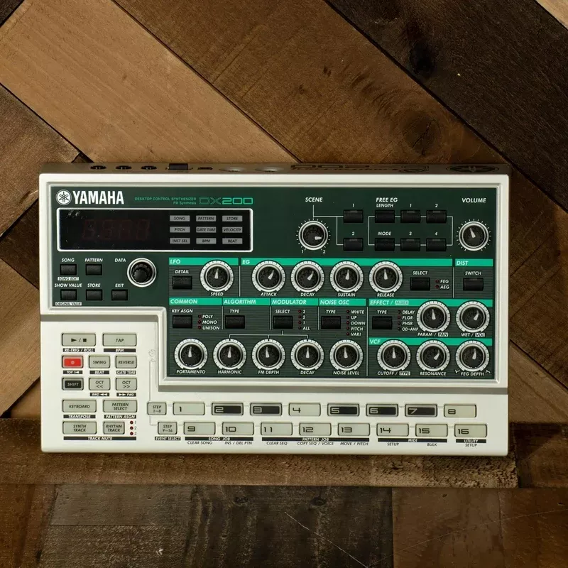 Yamaha DX200 FM Groovebox – Used
